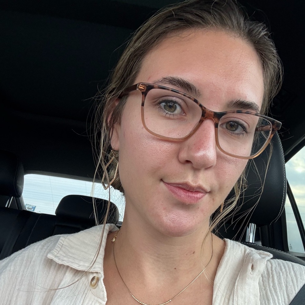 Meet your Posher, Alison